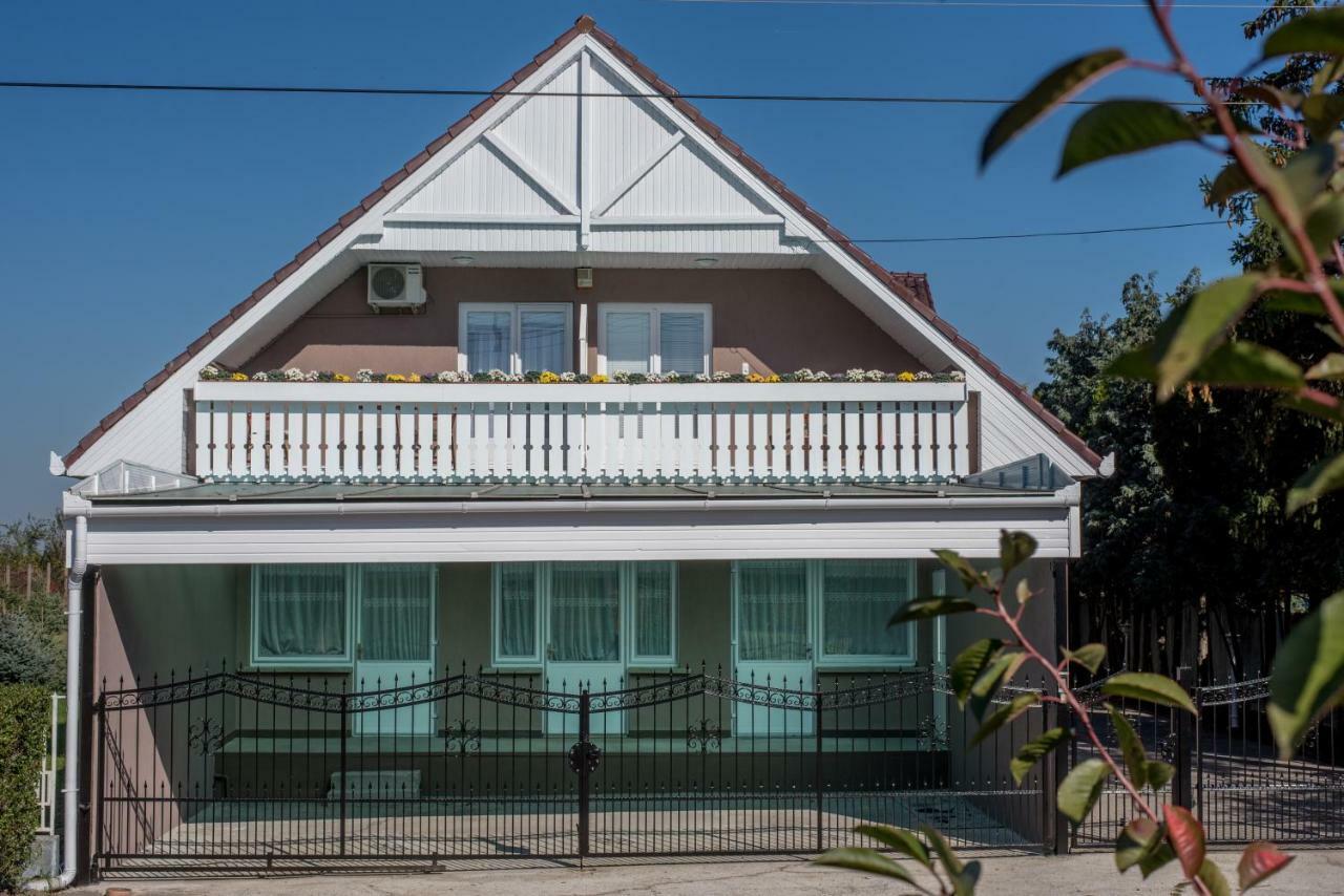 Nefelejcs Vendégház Toalmas Exterior foto